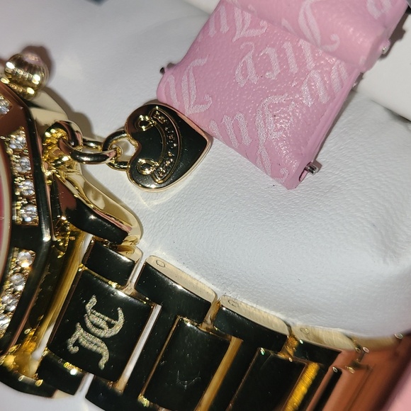 Juicy Couture Gold Watch with Pink Dial and Black & Pink Interchangeable Straps ?Juicy ℂ??????® Black Label Wrist Watch In Pink And  main image 4